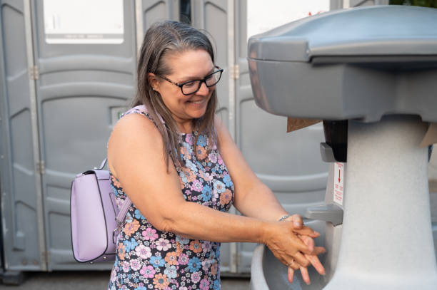 Best Portable toilet rental cost  in Hallsville, MO